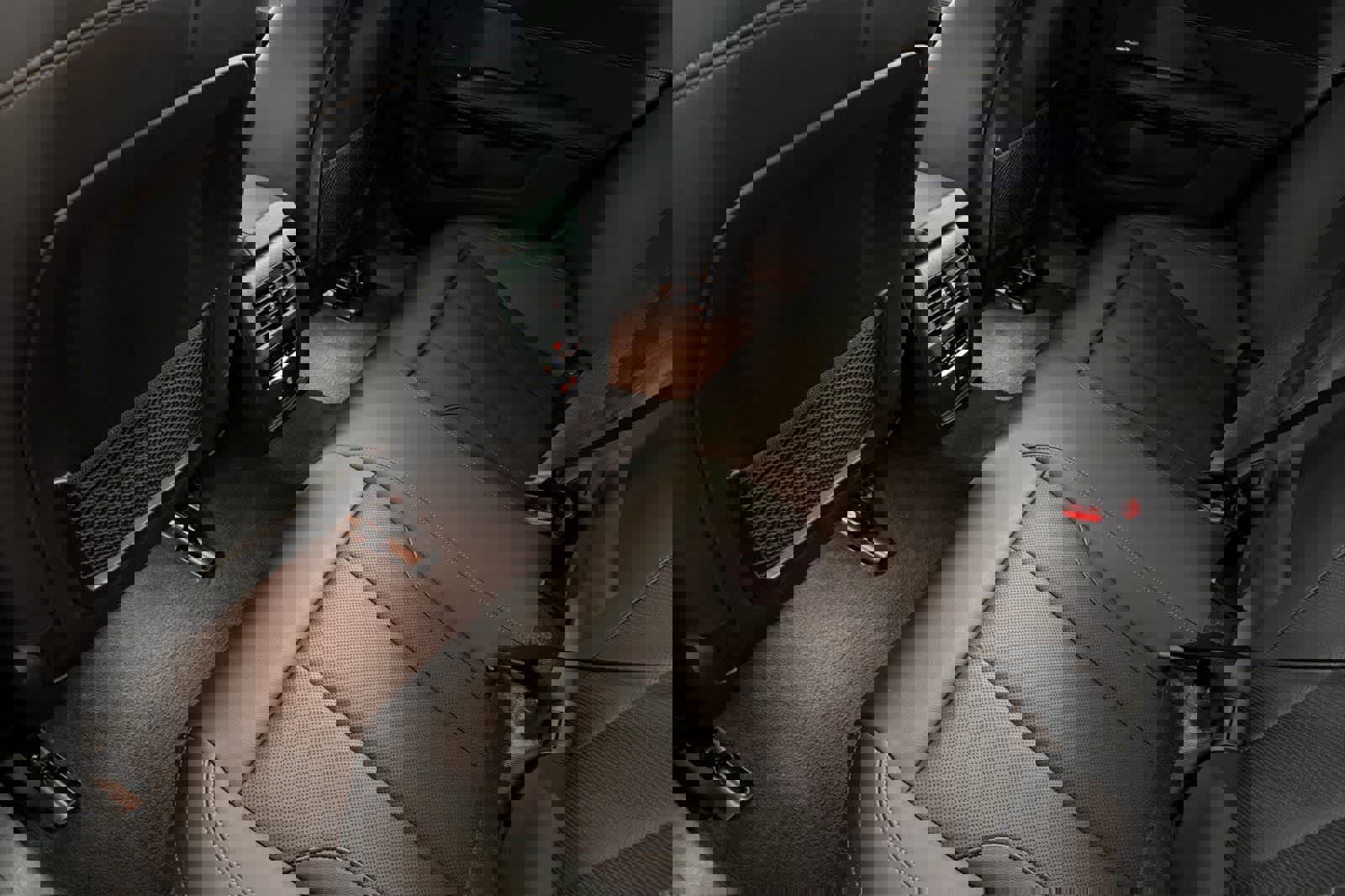 Used 2022 BMW i4 eDrive40 image 4