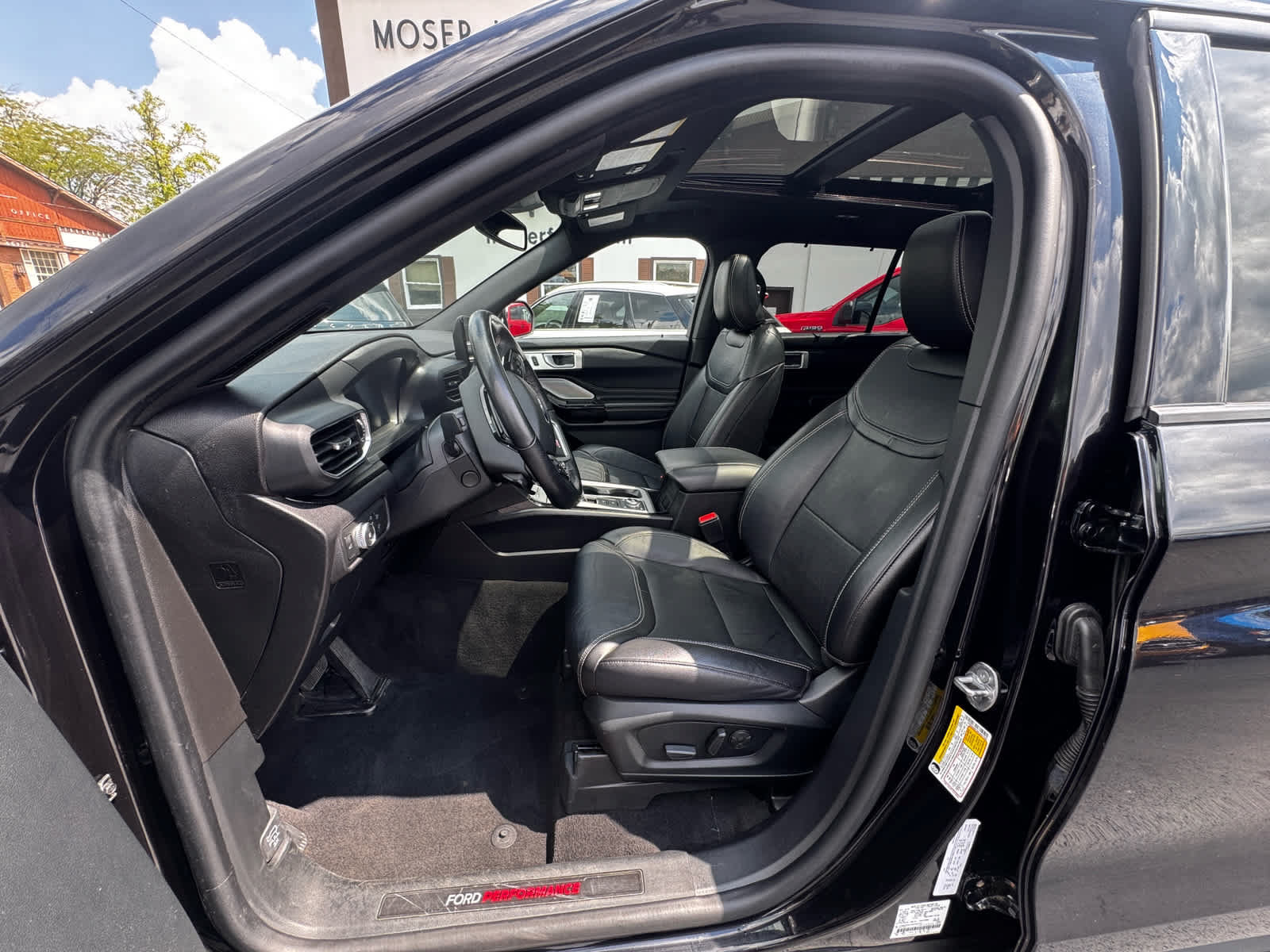 Used 2022 Ford Explorer ST w/ ST Street Pack AWD/4WD image 2