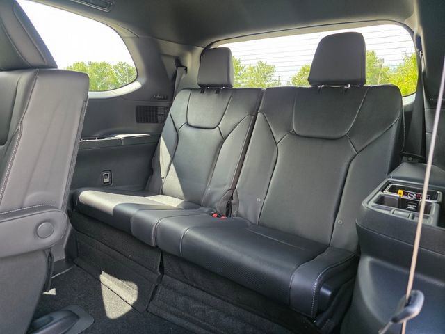 New 2026 Lexus TX 500h AWD image 17