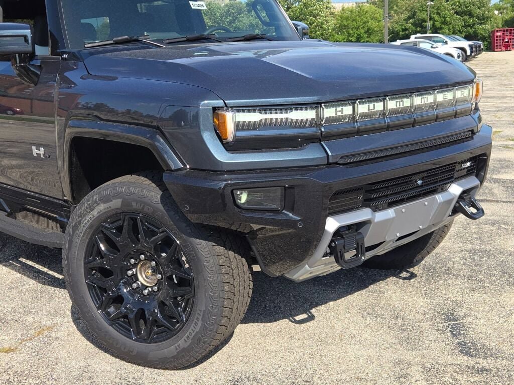 New 2025 GMC Hummer EV 2X video 2
