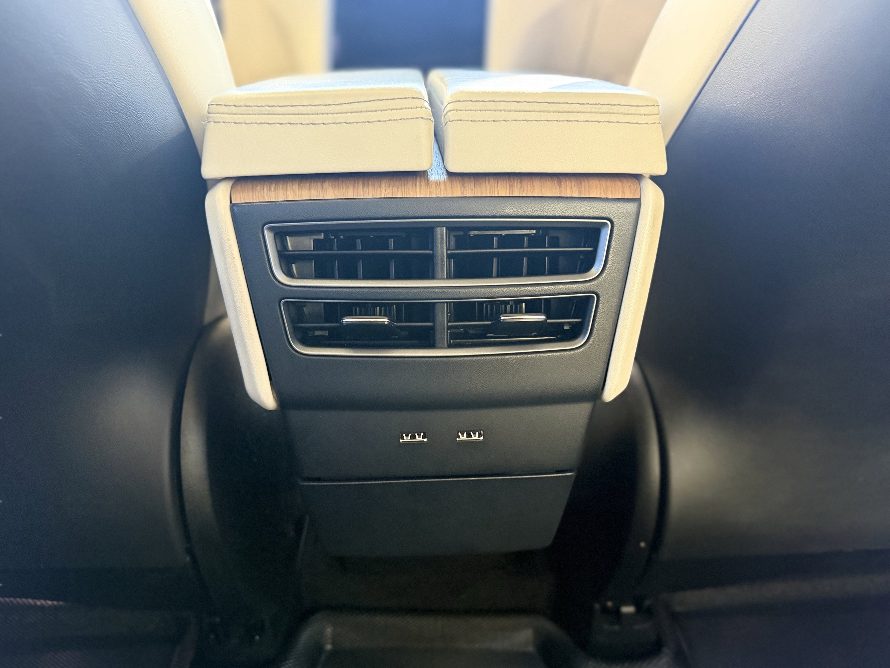 Used 2019 Tesla Model X 75D image 51