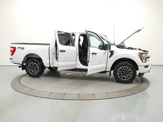 Used 2023 Ford F150 XL w/ Trailer Tow Package image 16