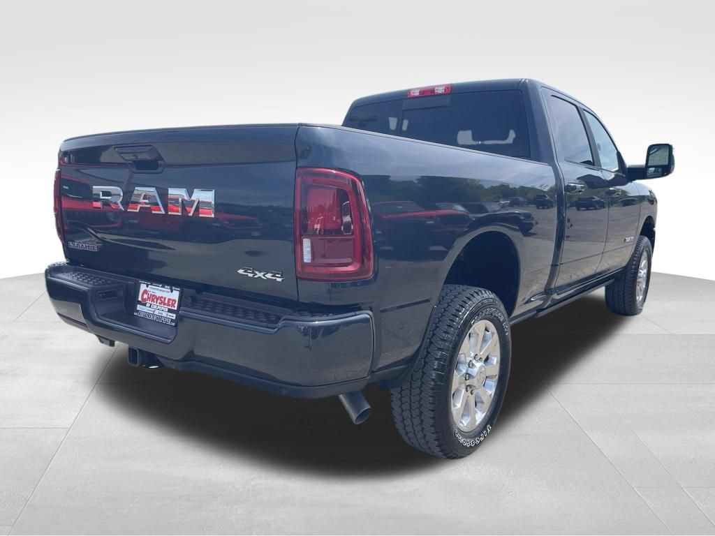 New 2026 RAM 2500 Laramie AWD/4WD image 12