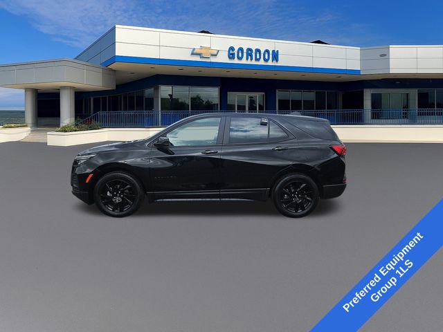 Used 2023 Chevrolet Equinox LS w/ LS Convenience Package FWD image 2