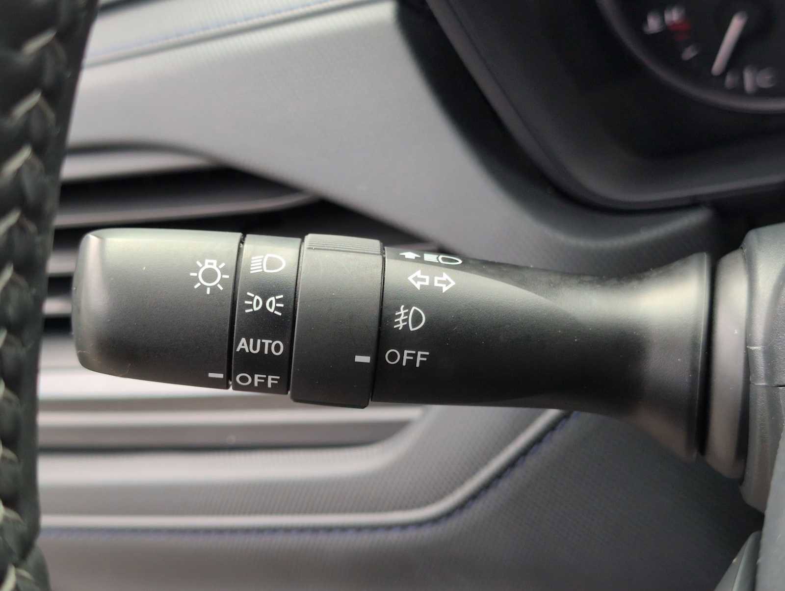 Used 2026 Subaru Forester Premium AWD/4WD image 26