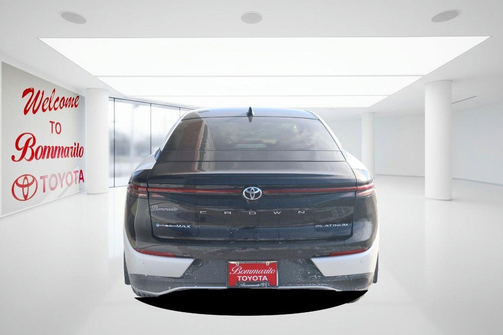 New 2025 Toyota Crown Platinum image 6