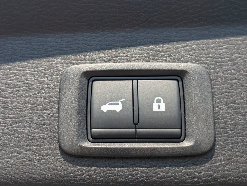 New 2025 Mitsubishi Outlander SE AWD/4WD image 13
