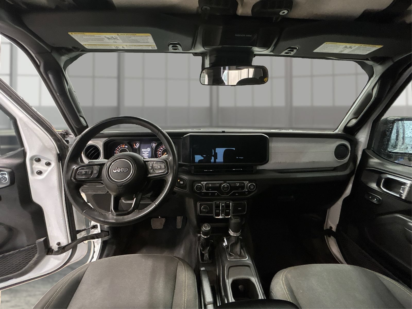 Used 2025 Jeep Gladiator Sport AWD/4WD image 24