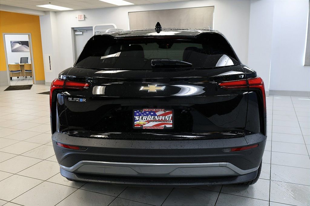 New 2026 Chevrolet Blazer EV LT FWD image 5