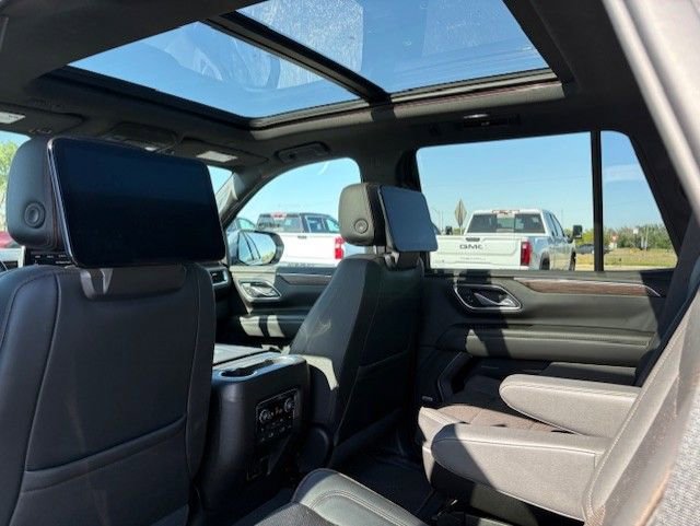 Used 2021 Chevrolet Tahoe High Country AWD/4WD image 17