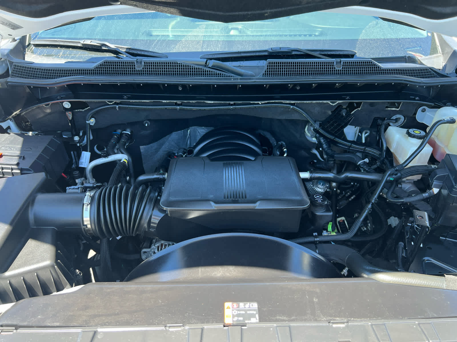Used 2022 Chevrolet Silverado 2500 LTZ w/ LTZ Plus Package AWD/4WD image 3