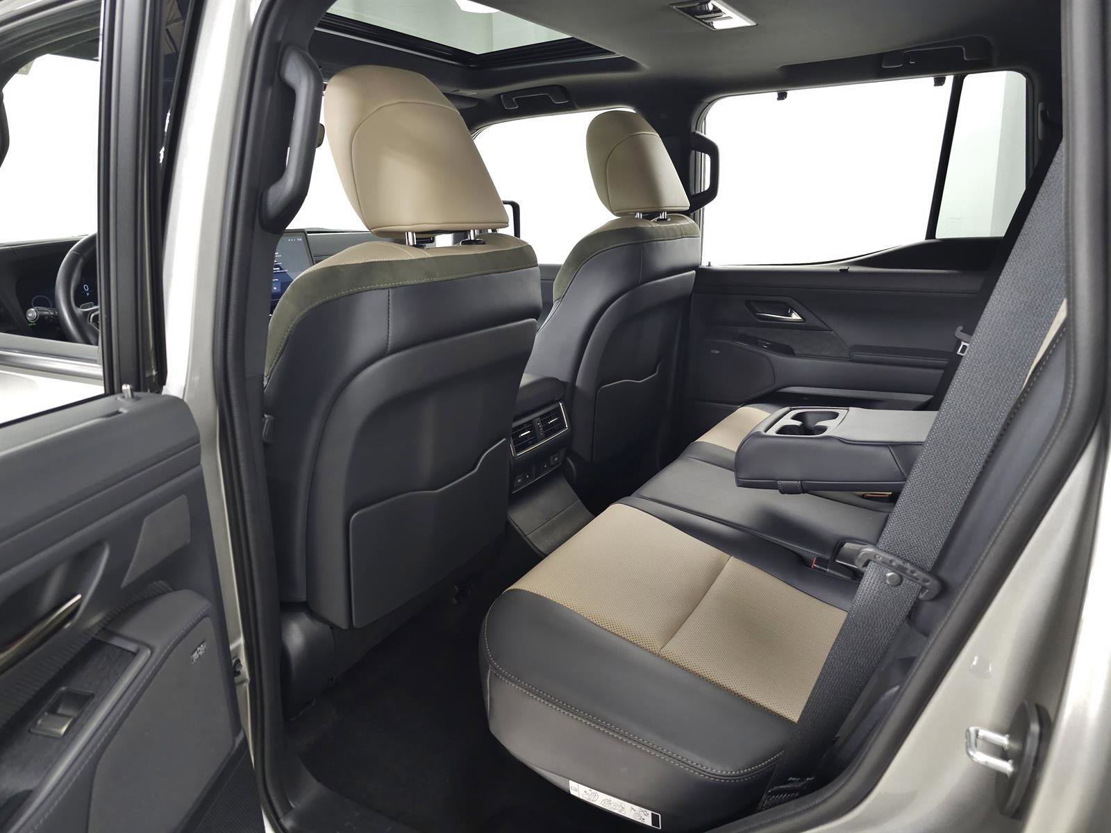 Used 2025 Lexus GX 550 AWD/4WD image 35