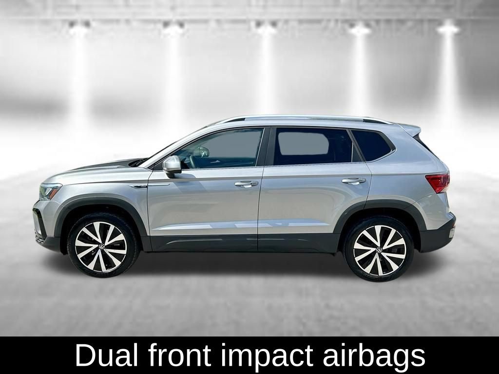 Used 2023 Volkswagen Taos SE FWD image 8