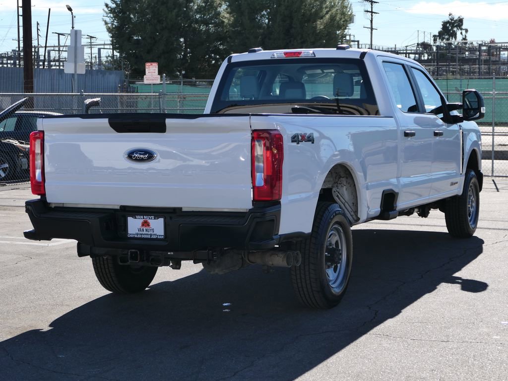 Used 2023 Ford F250 XL image 3