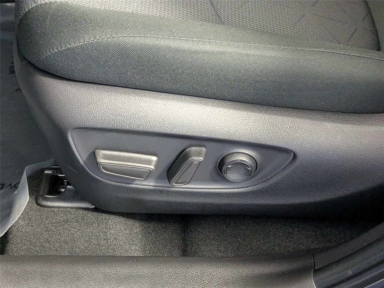 Certified 2025 Toyota RAV4 XLE AWD/4WD image 13