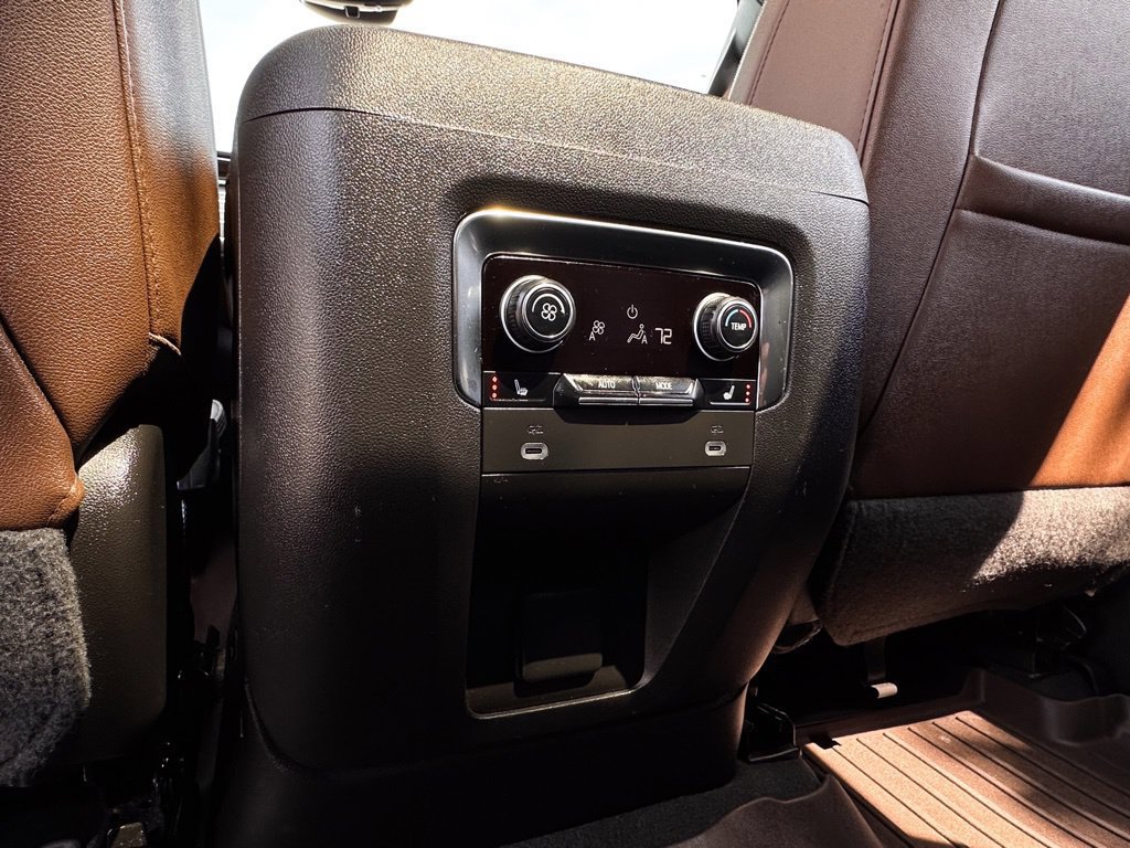 Used 2023 Chevrolet Tahoe High Country w/ Premium Package 2 RWD image 21