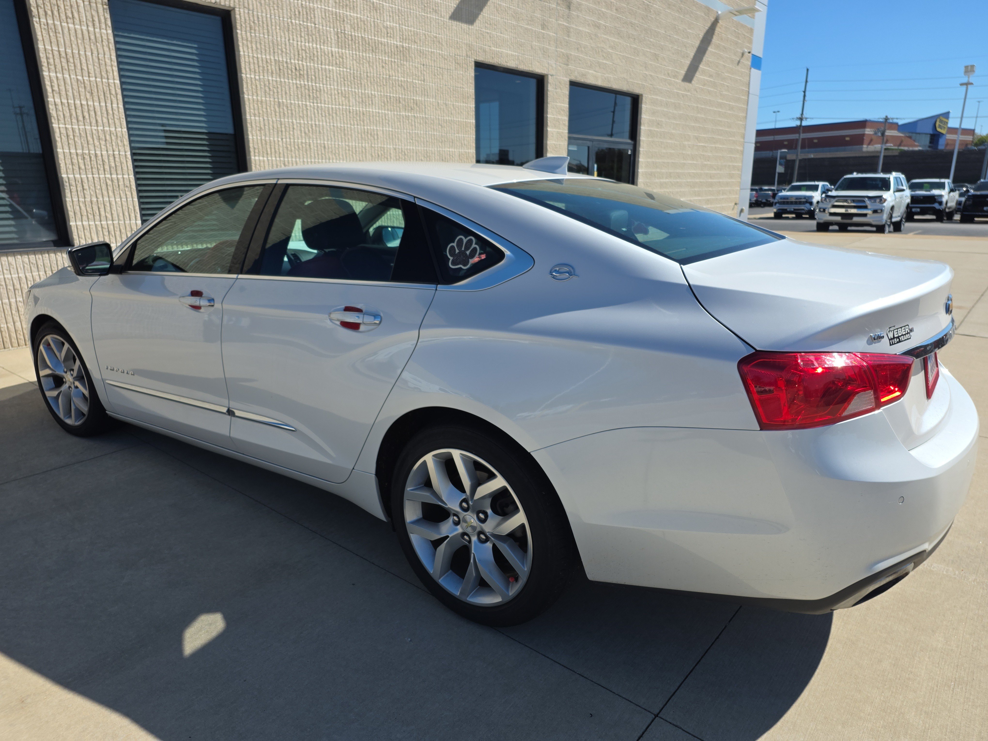 Used 2017 Chevrolet Impala Premier w/ Enhanced Convenience Package FWD image 5