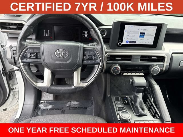 Used 2025 Toyota 4Runner SR5 AWD/4WD image 17