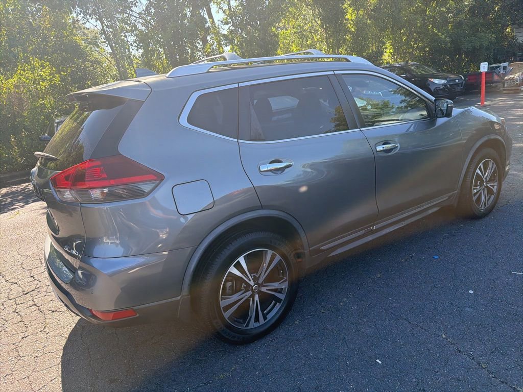 Used 2018 Nissan Rogue SL w/ Premium Package AWD/4WD image 5