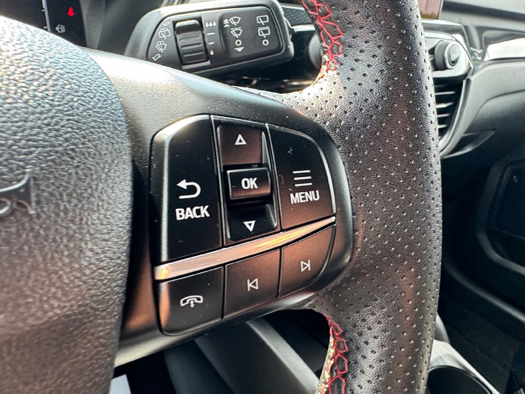Used 2024 Ford Escape ST-Line AWD/4WD image 15