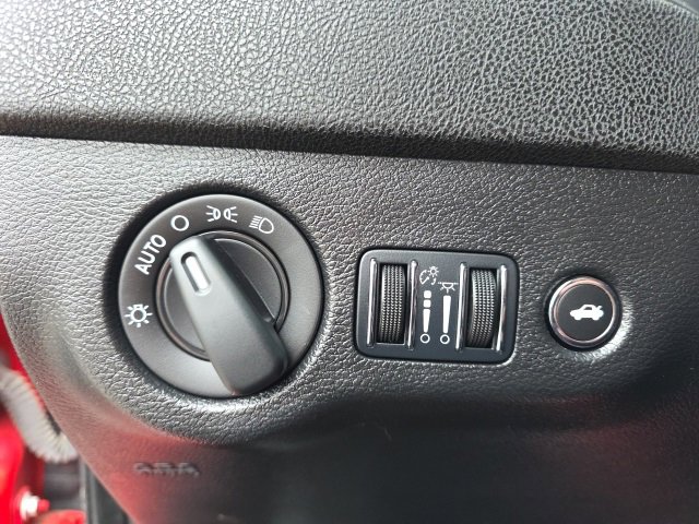 Used 2023 Dodge Charger R/T w/ Blacktop Package image 15