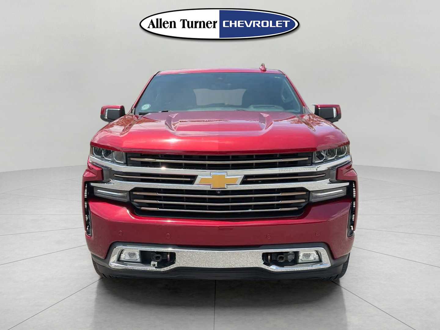 Used 2019 Chevrolet Silverado 1500 High Country w/ Technology Package AWD/4WD image 2