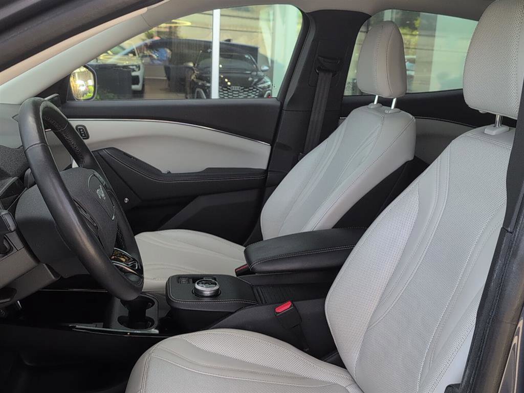 Used 2021 Ford Mustang Mach-E Premium image 12