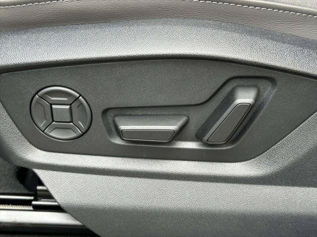 Used 2026 Audi Q8 Premium w/ Convenience Plus Package AWD/4WD image 23