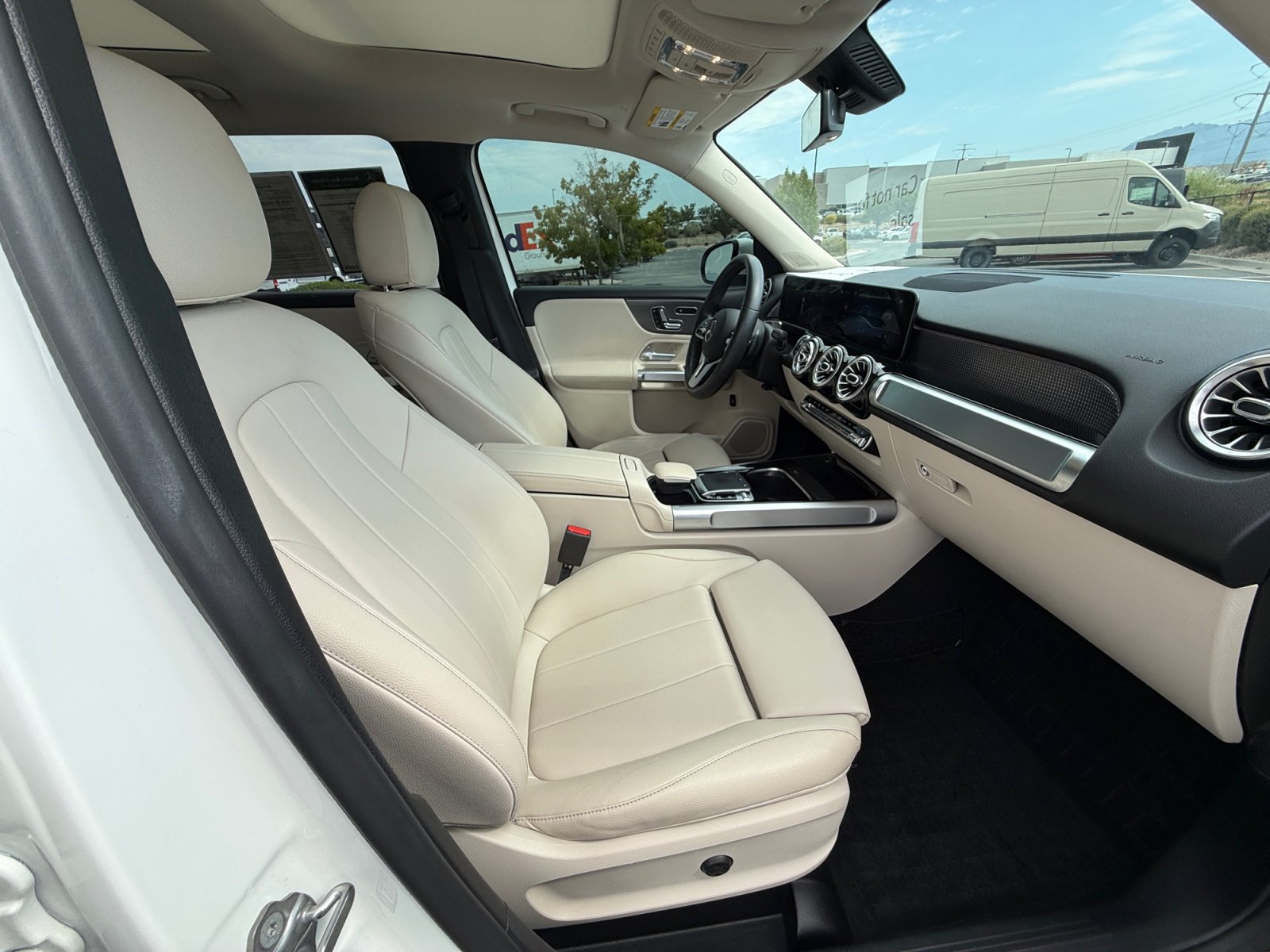 Certified 2020 Mercedes-Benz GLB 250 4MATIC image 19