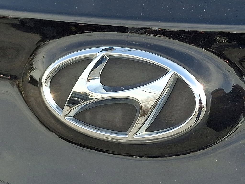 Used 2023 Hyundai Kona SE image 34