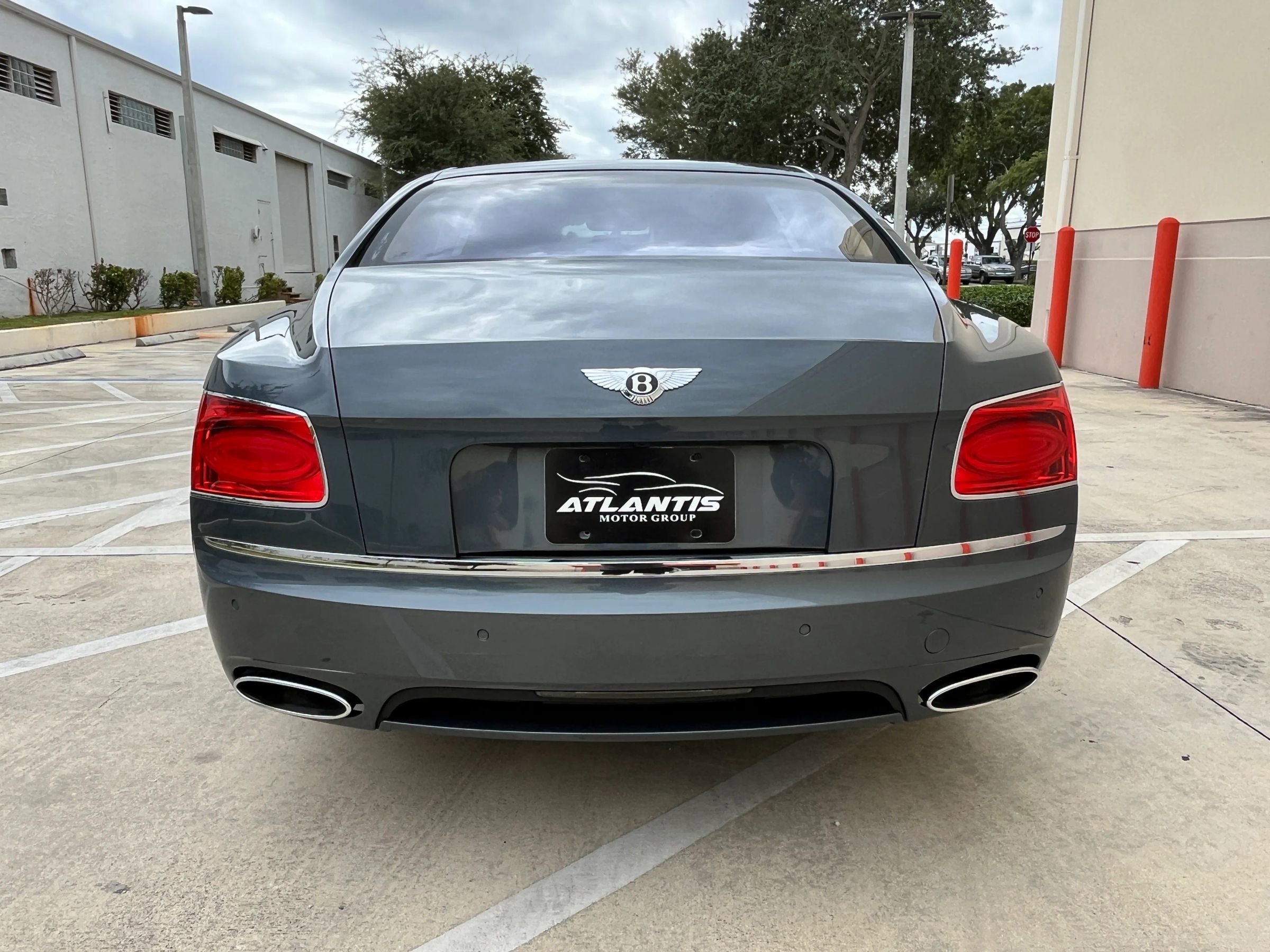Used 2015 Bentley Flying Spur W12 image 5