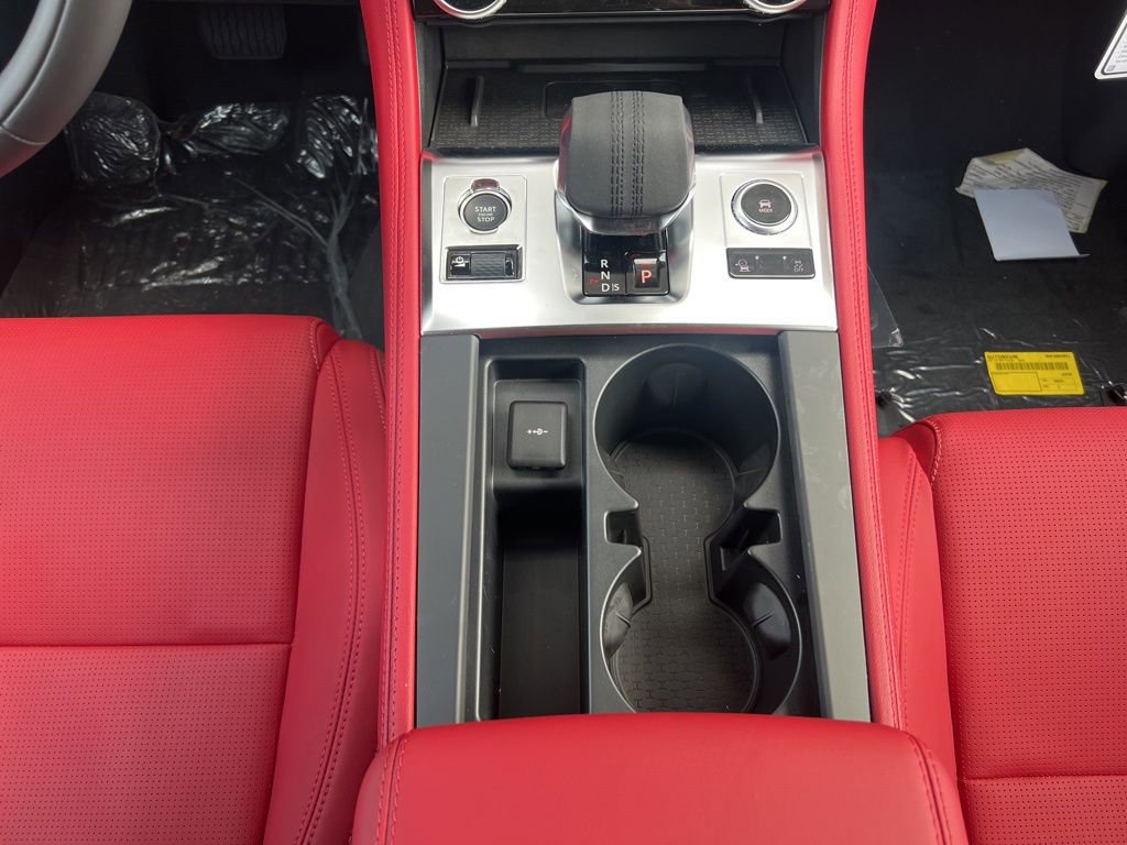 New 2025 Jaguar F-PACE R-Dynamic S image 25