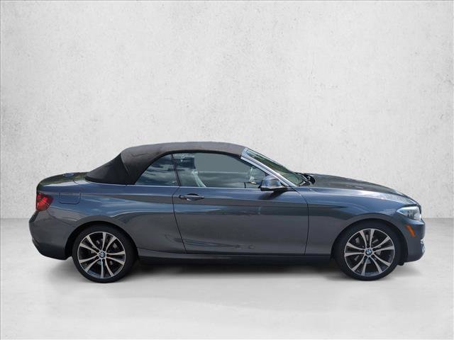 Used 2017 BMW 230i Convertible RWD image 4