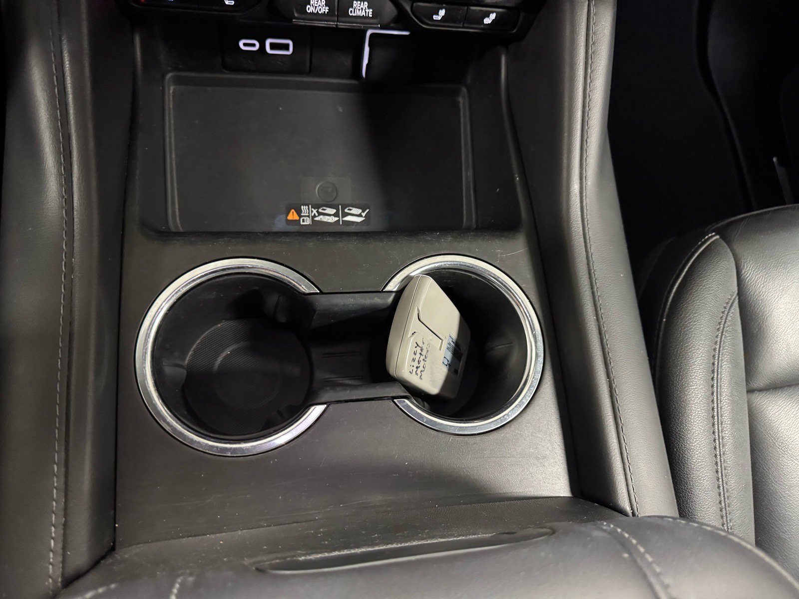 Used 2023 Chevrolet Suburban Z71 w/ Luxury Package AWD/4WD image 24