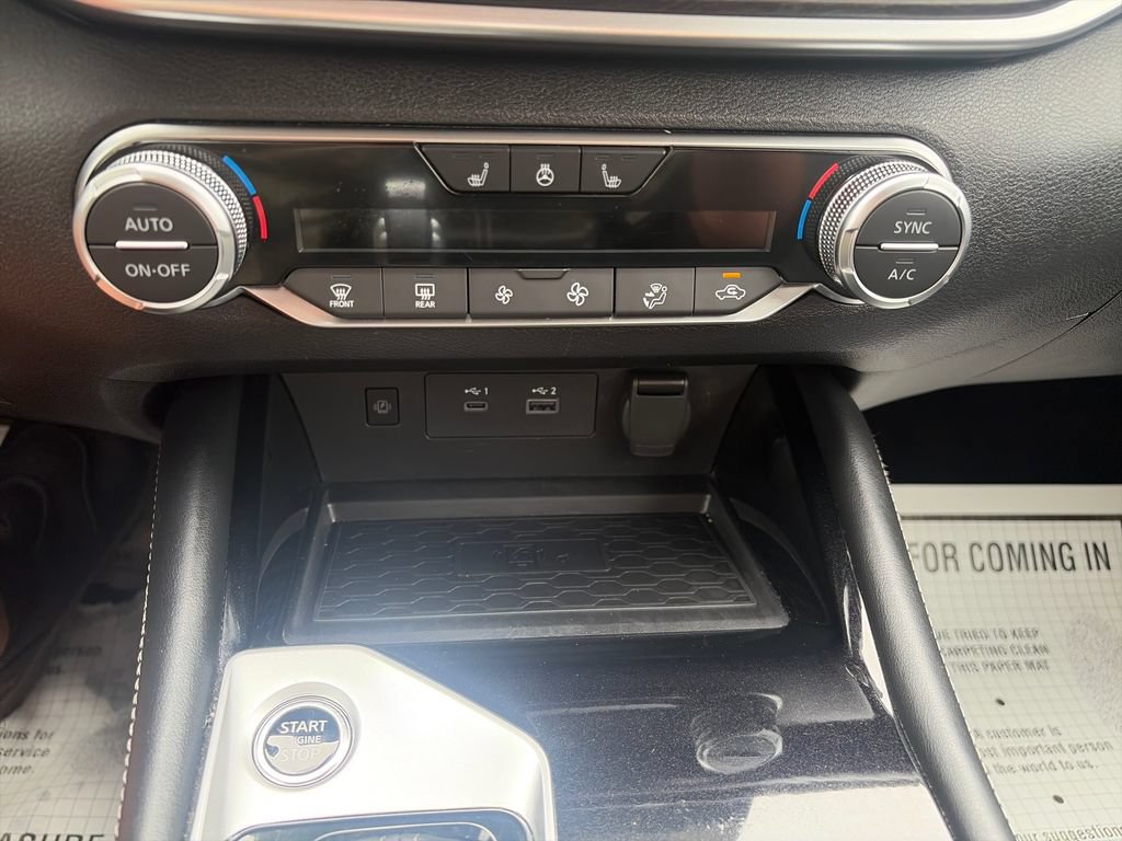 Used 2025 Nissan Altima 2.5 SL FWD image 18