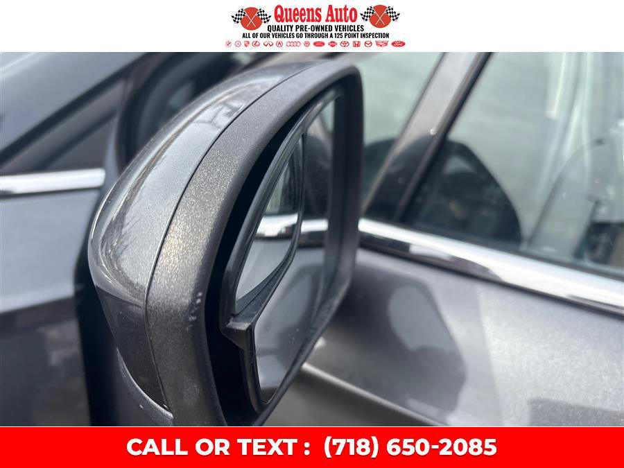 Used 2018 Ford Fusion SE FWD image 28