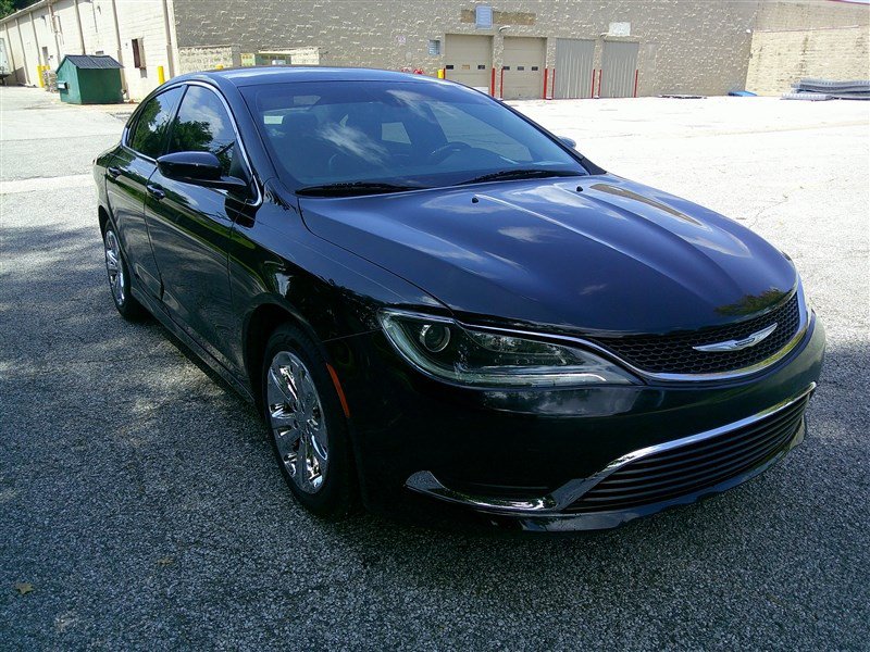 Used 2017 Chrysler 200 Limited Platinum FWD image 7