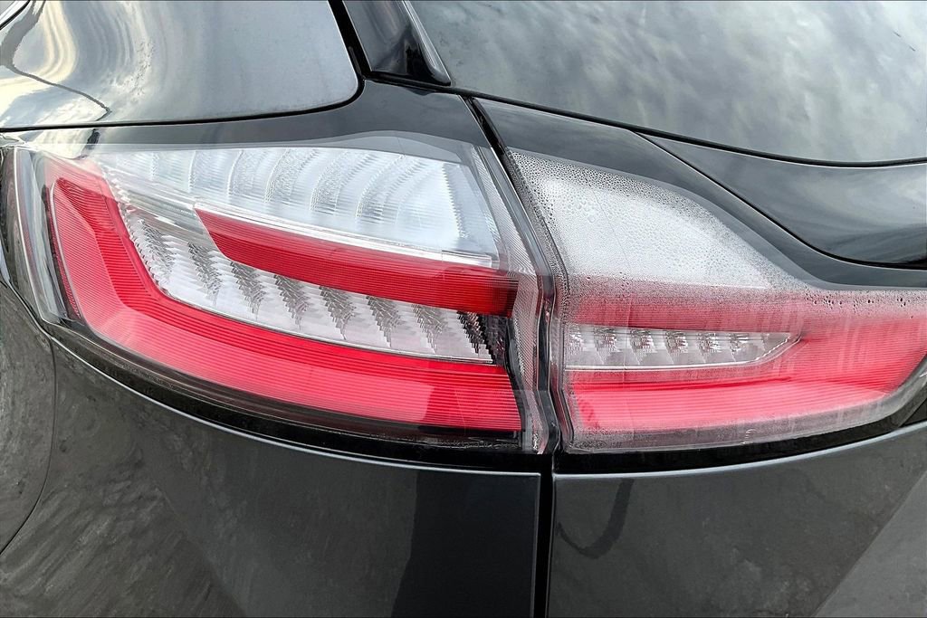 Used 2023 Ford Edge Titanium image 22