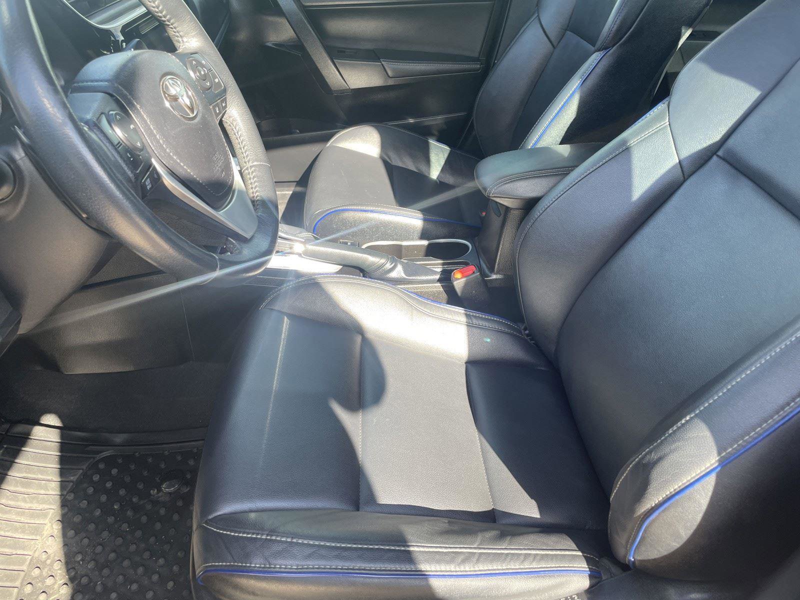 Used 2019 Toyota Corolla XSE image 12