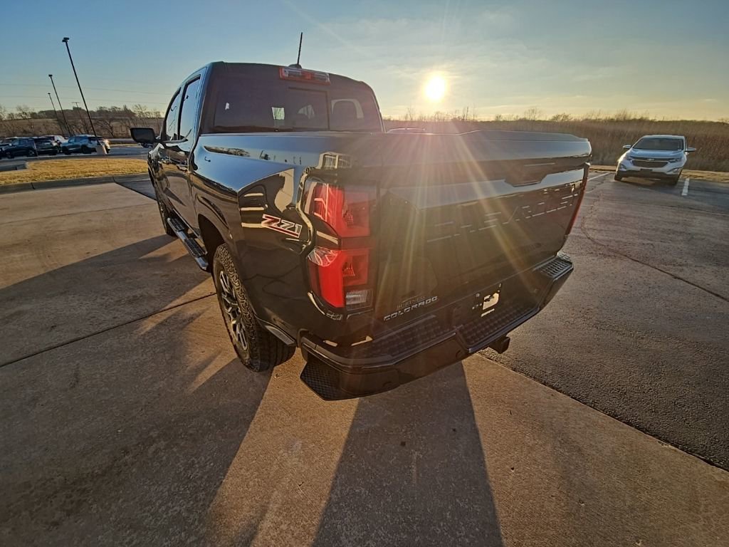 Certified 2024 Chevrolet Colorado Z71 w/ Z71 Convenience Package 2 image 5