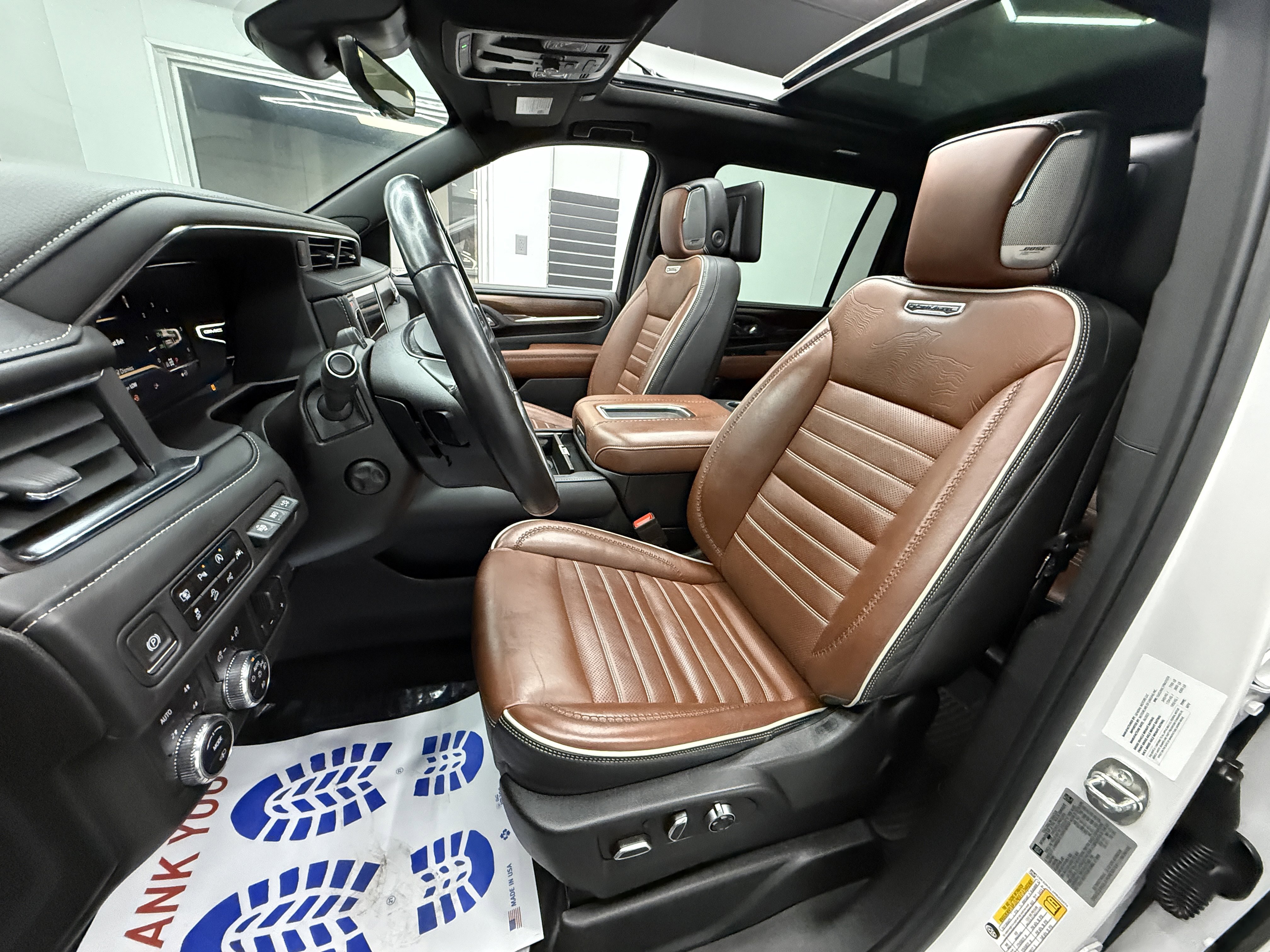 Used 2023 GMC Yukon XL Denali Ultimate image 14
