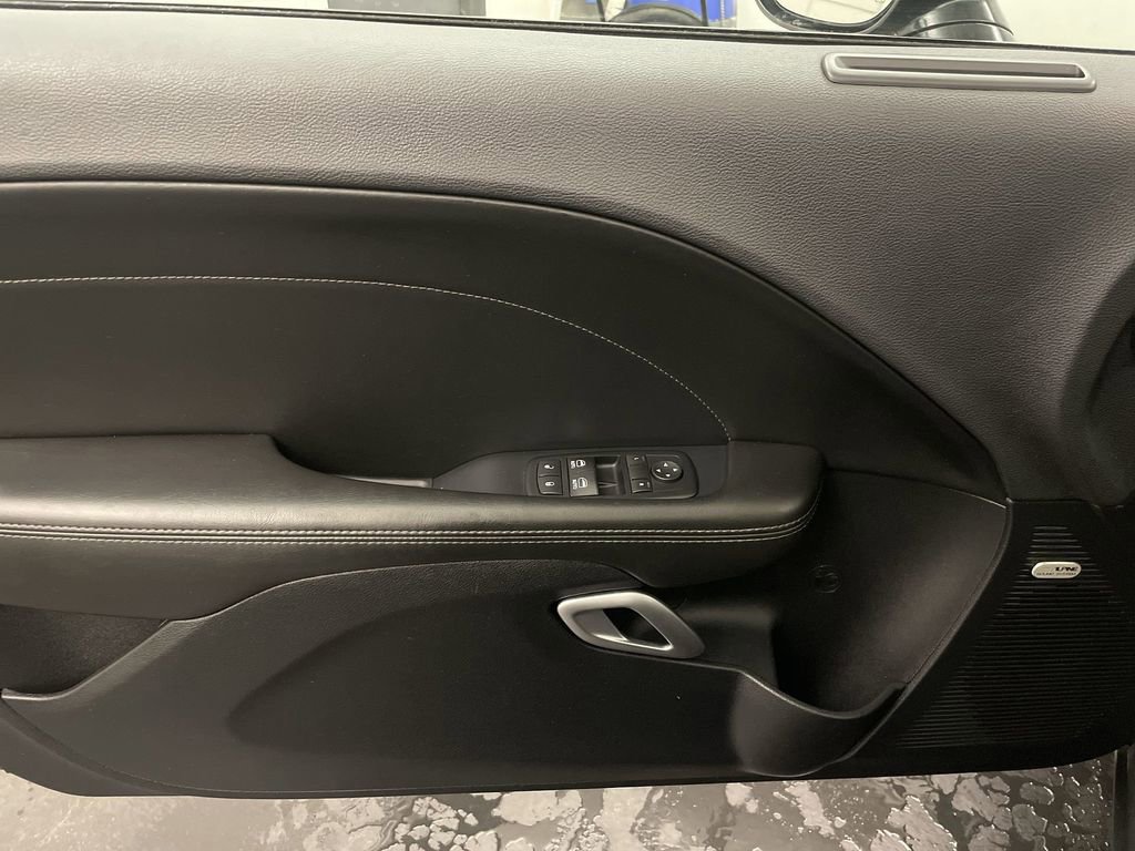 Used 2015 Dodge Challenger SXT Plus image 17