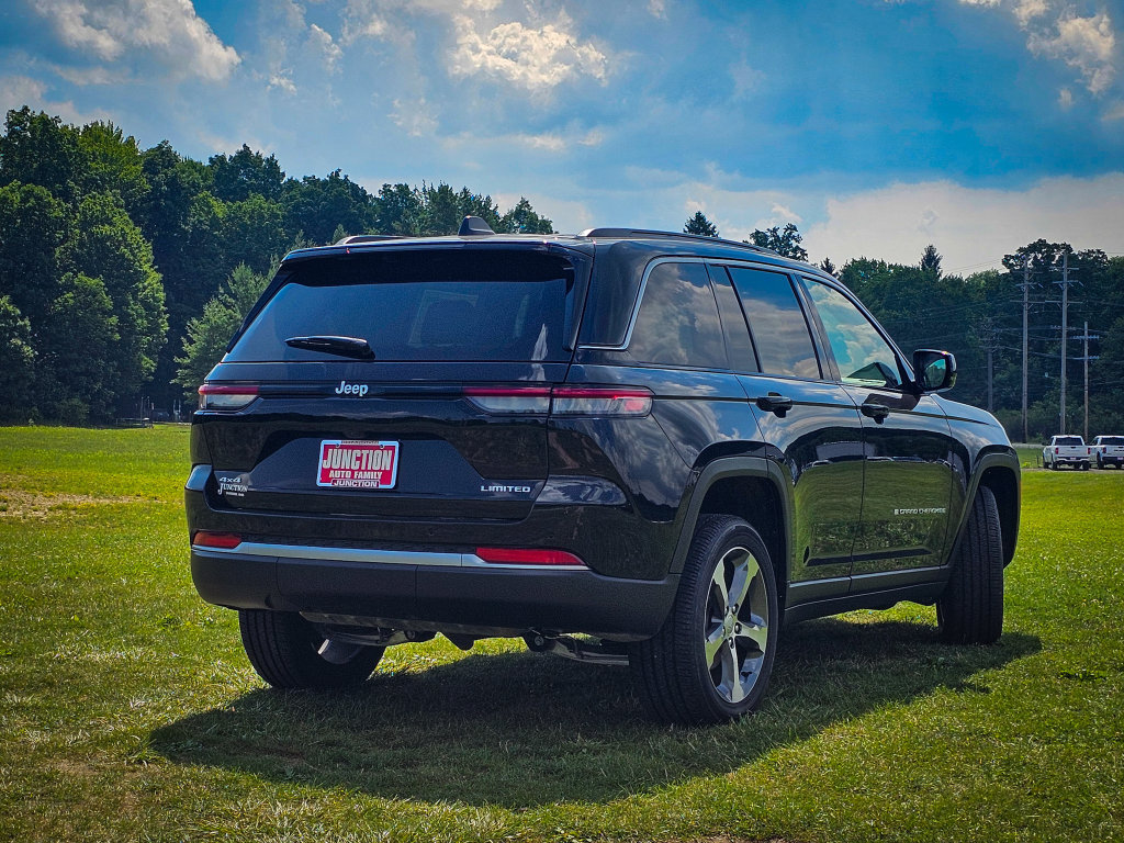 New 2026 Jeep Grand Cherokee Limited AWD/4WD image 3