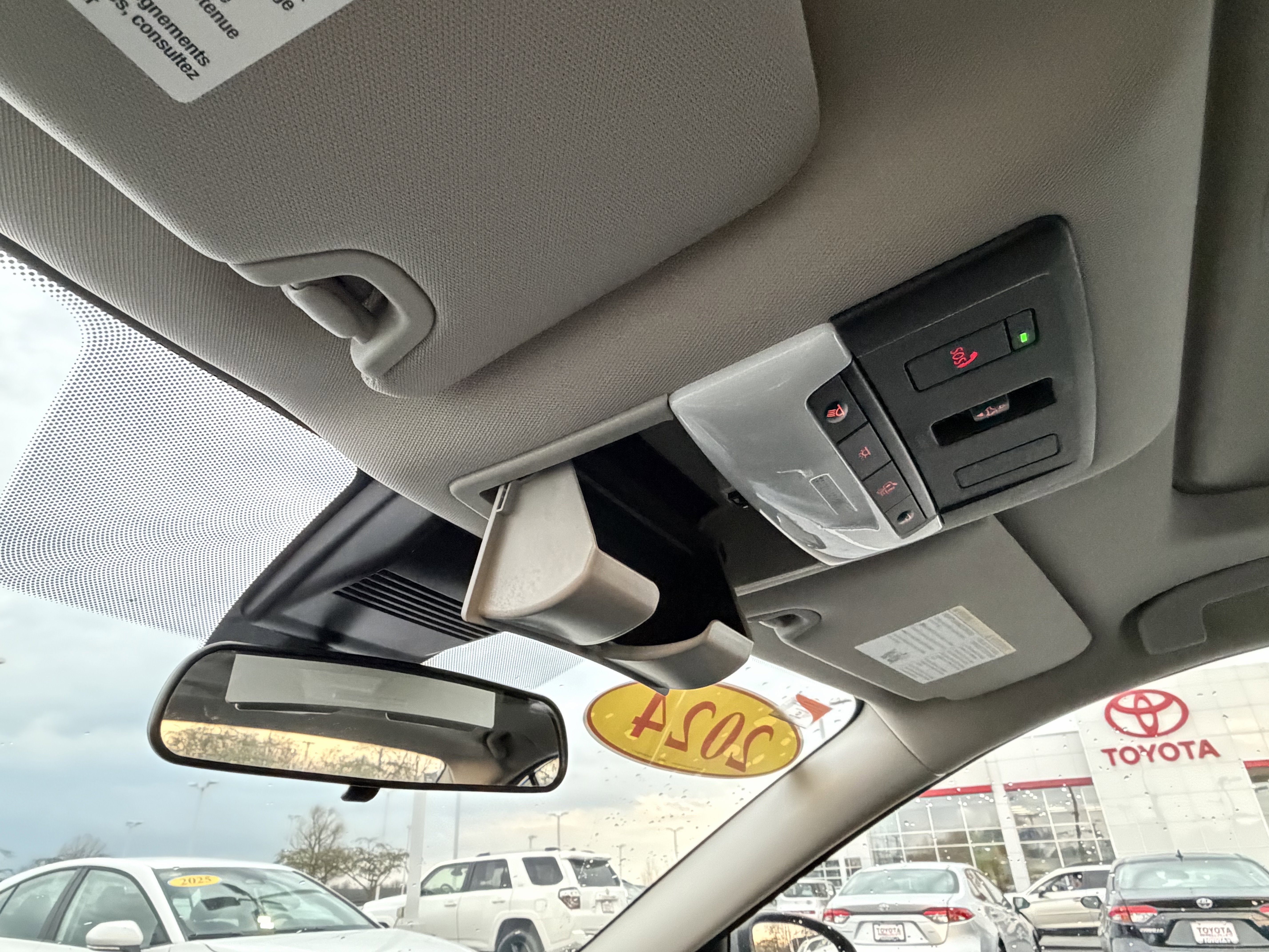 Used 2024 Nissan Altima 2.5 SV w/ SV Premium Package image 28