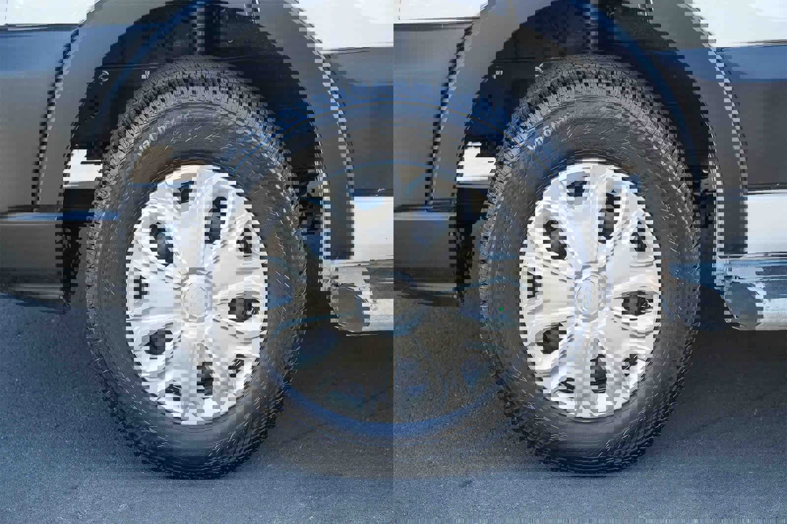 Used 2024 Ford Transit 250 Low Roof w/ Exterior Upgrade Package image 9