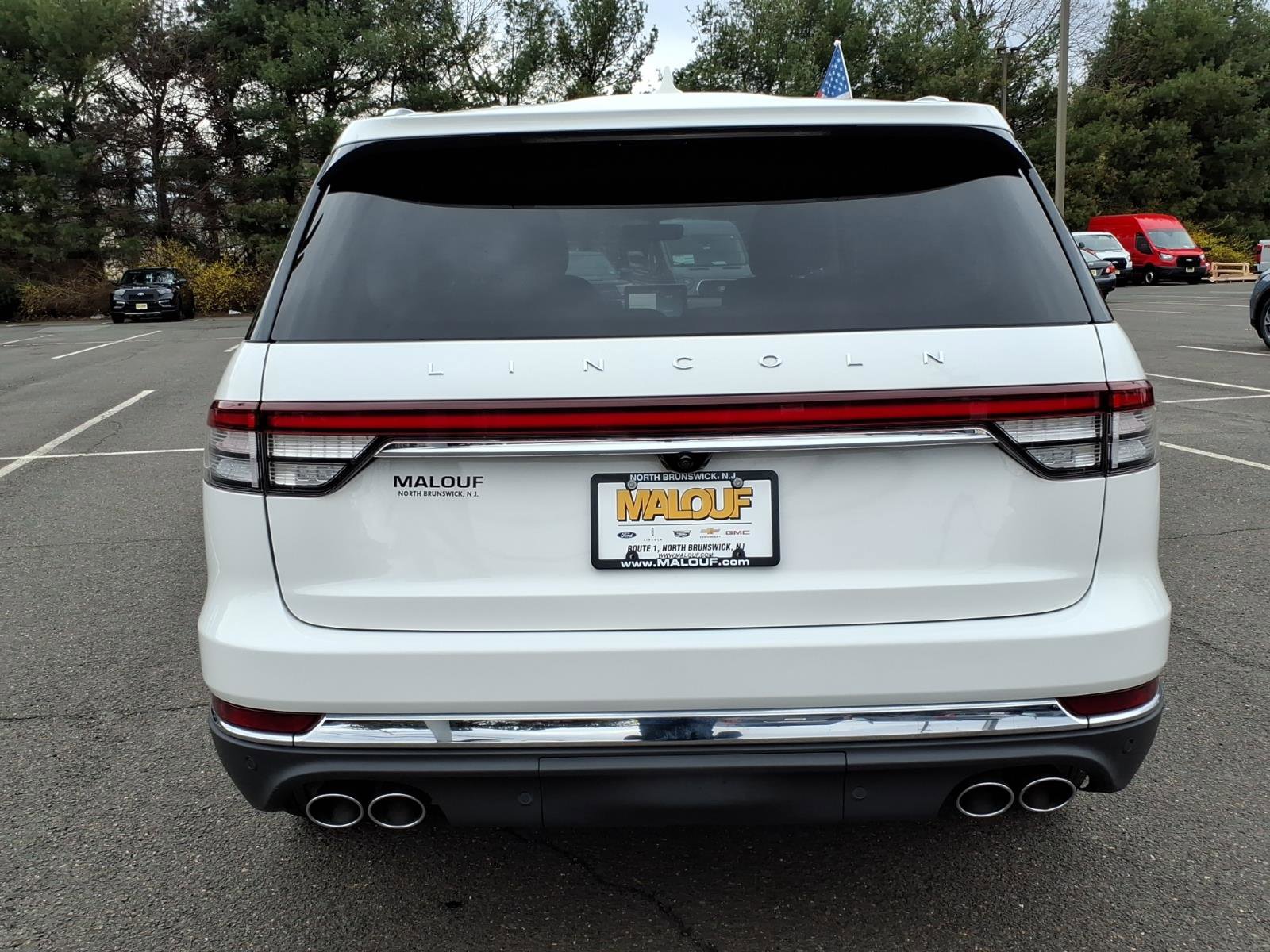 Used 2023 Lincoln Aviator AWD w/ Premium Package image 5