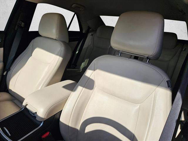 Used 2022 Chrysler 300 Touring L w/ Safetytec Plus Group RWD image 12