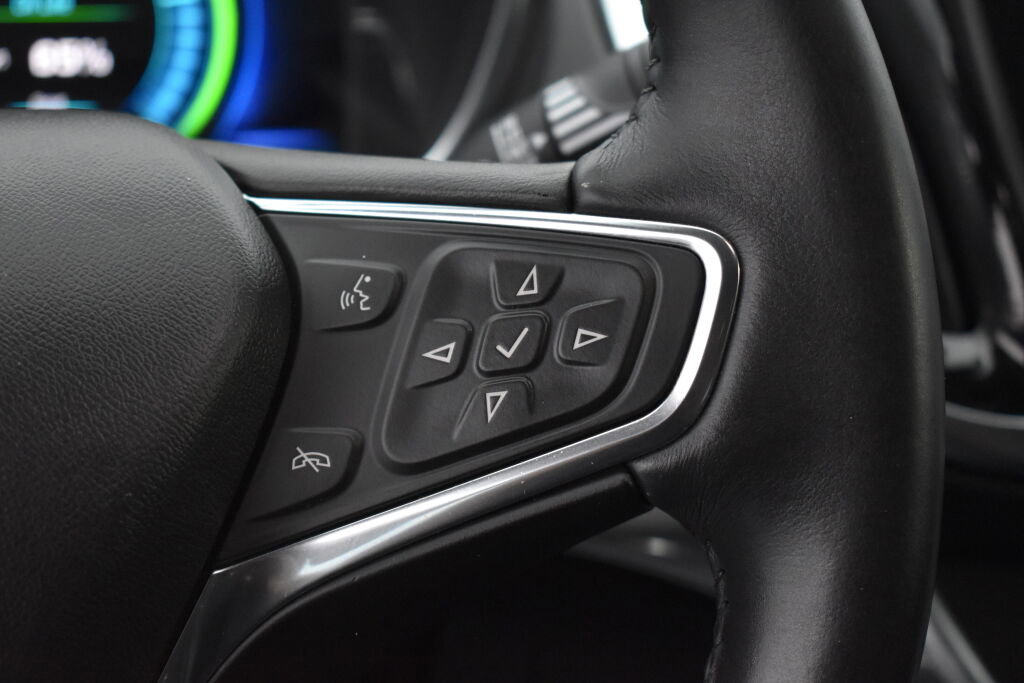 Used 2017 Chevrolet Volt Premier w/ Driver Confidence II Package image 19