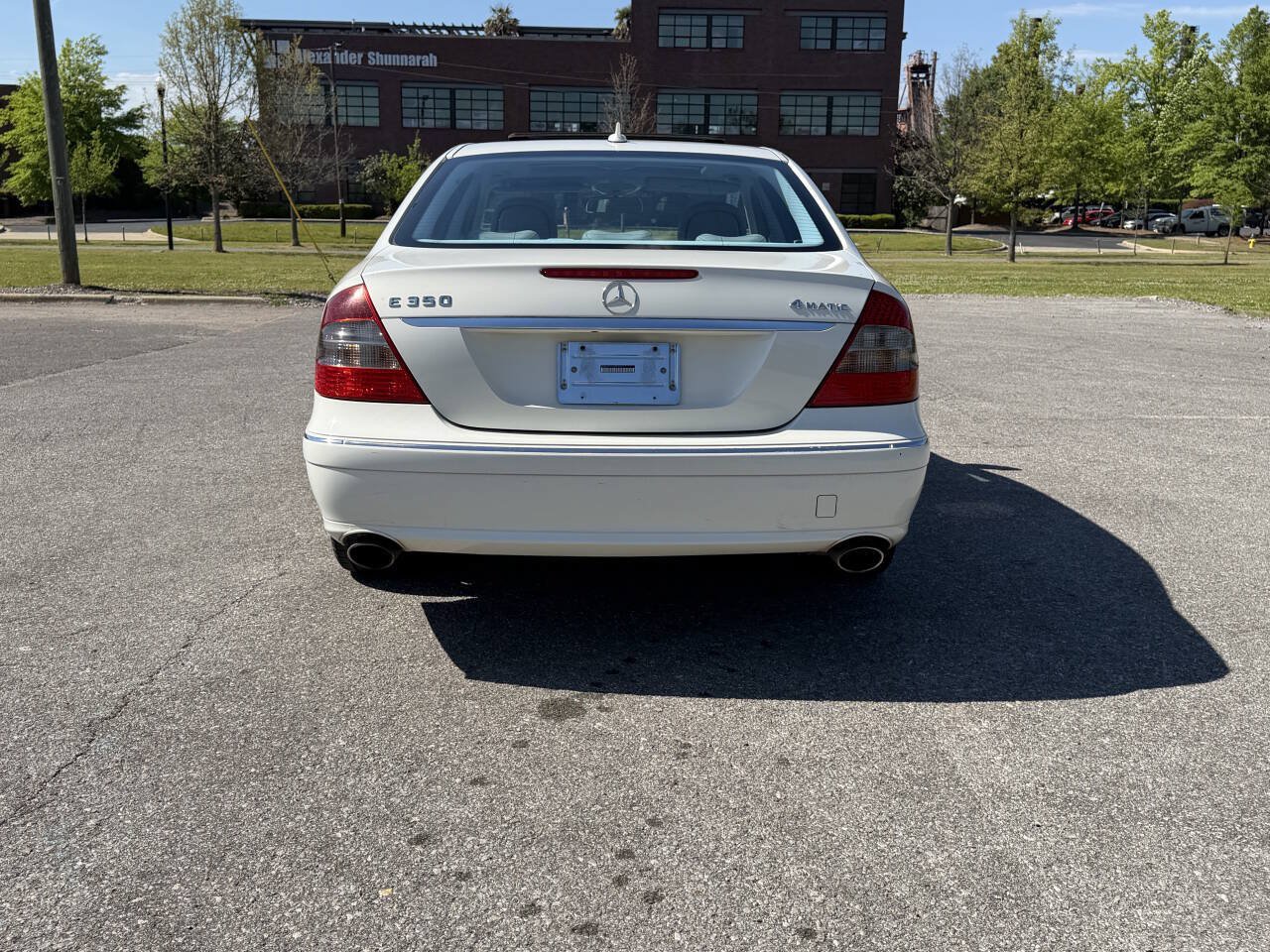 Used 2008 Mercedes-Benz E 350 4MATIC Sedan image 23
