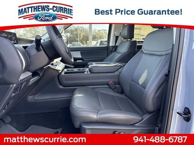 New 2025 Ford Expedition Active image 9